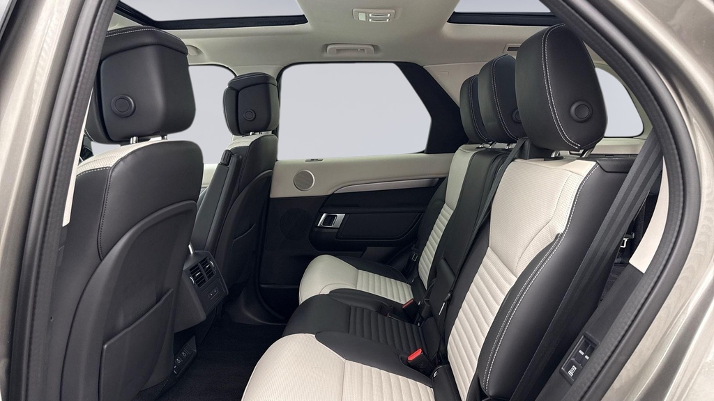 Land Rover Discovery D350 Dynamic Hse Silicon Silver Silver #4