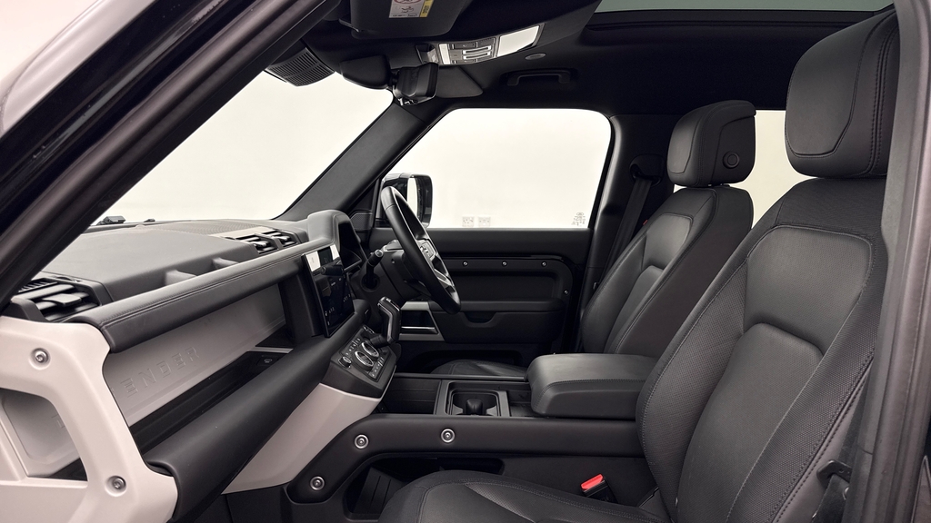 Land Rover Defender 110 P400e X-dynamic Hse Santorini Black Black #3