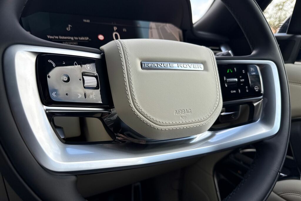 Land Rover Range Rover 3.0 P550e Black #37