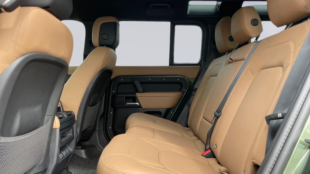 Land Rover Defender 110 D350 110 X-dynamic Hse Woolstone Green Green #4