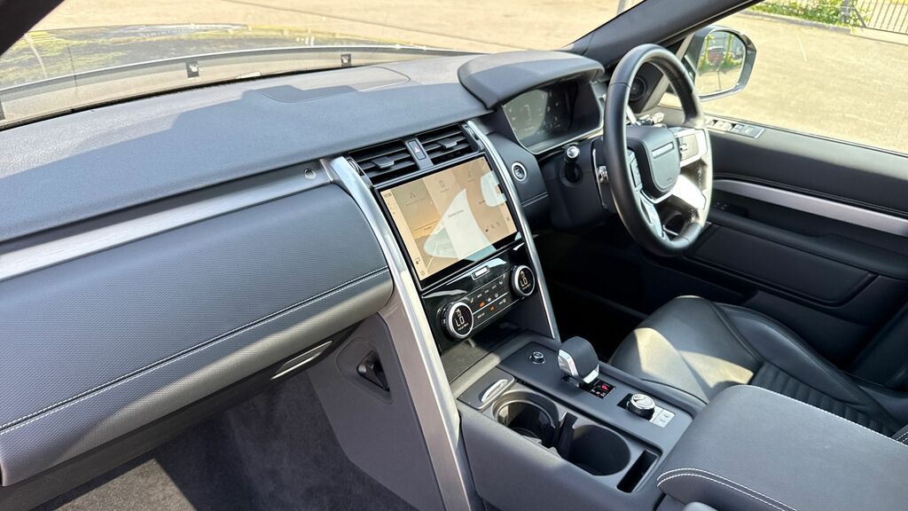 Land Rover Discovery 2.0 D200 Dynamic Se 7 Seat 2025 Blue #41
