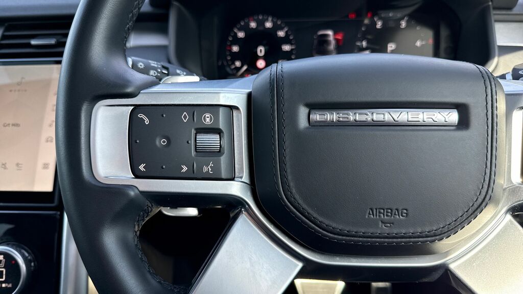 Land Rover Discovery 2.0 D200 Dynamic Se 7 Seat 2025 Blue #24
