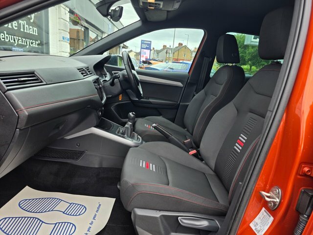 Seat Arona 1.6 Tdi Se Technology Lux 114 Bhp Red #18