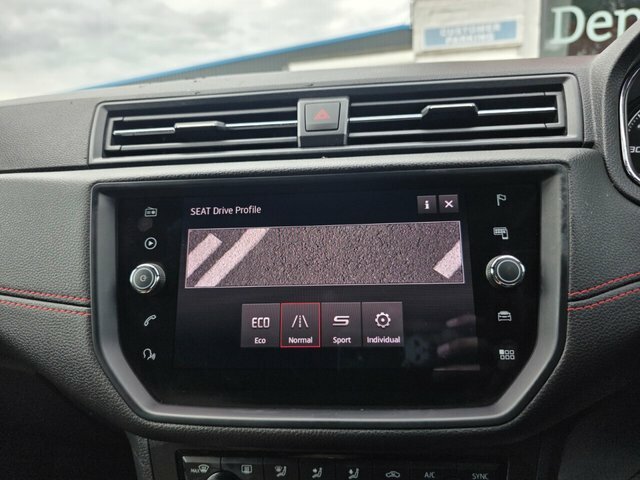 Seat Arona 1.6 Tdi Se Technology Lux 114 Bhp Red #38
