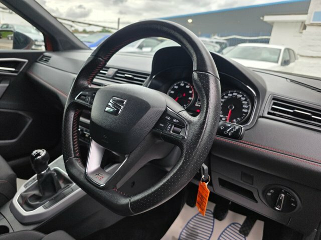 Seat Arona 1.6 Tdi Se Technology Lux 114 Bhp Red #13