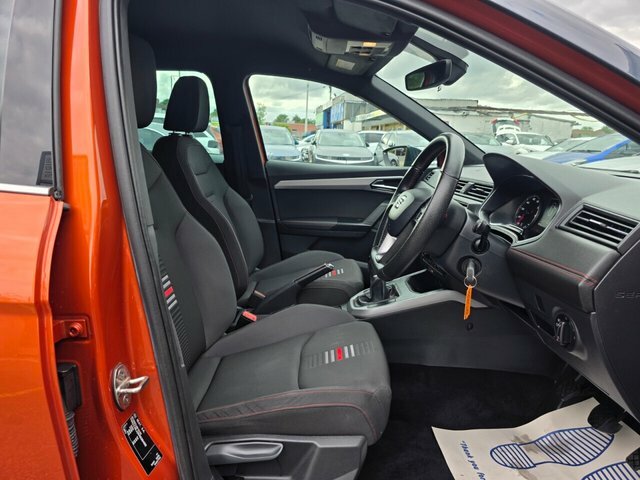 Seat Arona 1.6 Tdi Se Technology Lux 114 Bhp Red #15
