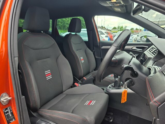 Seat Arona 1.6 Tdi Se Technology Lux 114 Bhp Red #14