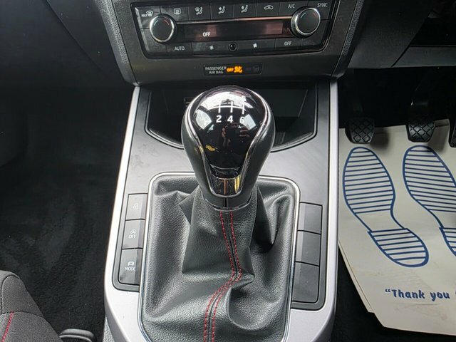 Seat Arona 1.6 Tdi Se Technology Lux 114 Bhp Red #47