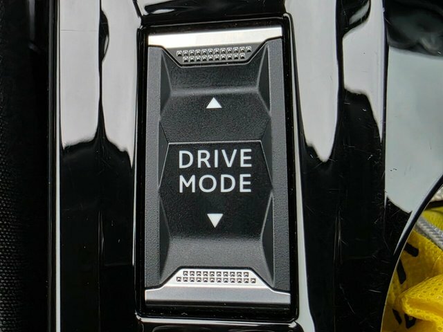Peugeot e-2008 Allure Premium Suv Black #3