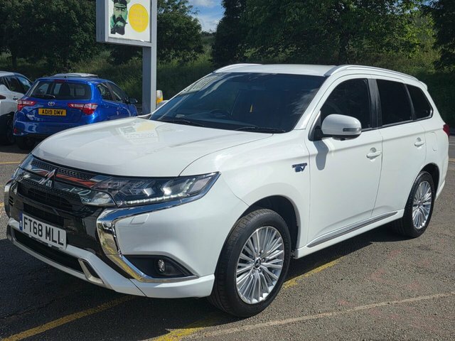 Mitsubishi Outlander Twinmotor 13.8Kwh 4H Suv FT68MLL White #6