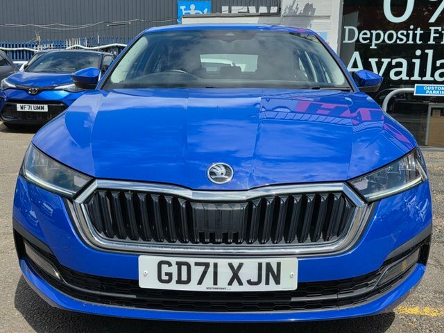 Skoda Octavia Tsi Se Hatchback Blue #3