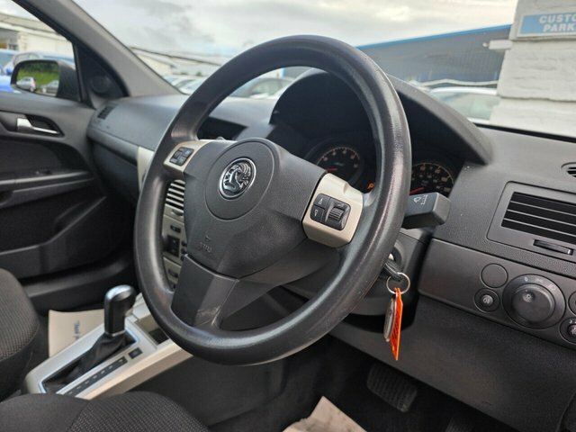 Vauxhall Astra 1.6 Vvt 16V Breeze Red #9