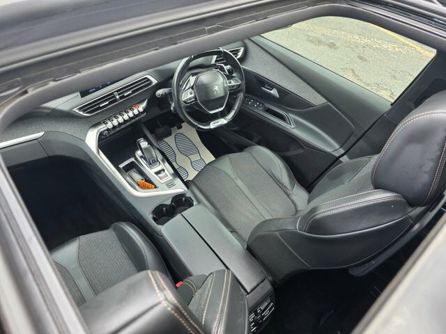 Peugeot 5008 Puretech Gt Line Premium White #3