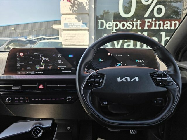 Kia EV6 166Kw Air 77.4Kwh 2022 Black #26