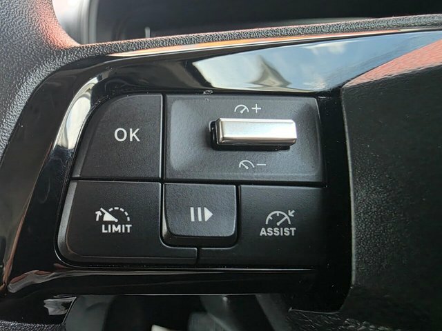 Vauxhall Combo-e Life 52Kwh Design Xl Mpv 7.4Kw Charg Blue #26