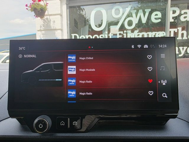Vauxhall Combo-e Life 52Kwh Design Xl Mpv 7.4Kw Charg Blue #36