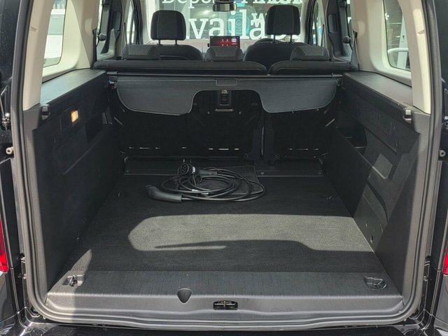 Vauxhall Combo-e Life 52Kwh Design Xl Mpv 7.4Kw Charg Blue #49