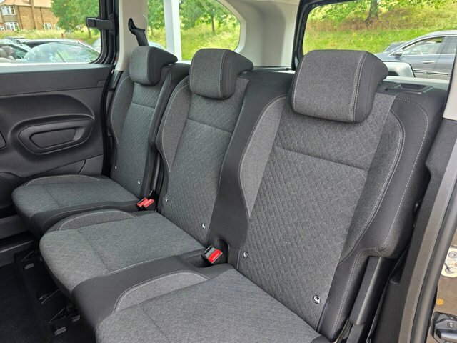 Vauxhall Combo-e Life 52Kwh Design Xl Mpv 7.4Kw Charg Blue #21