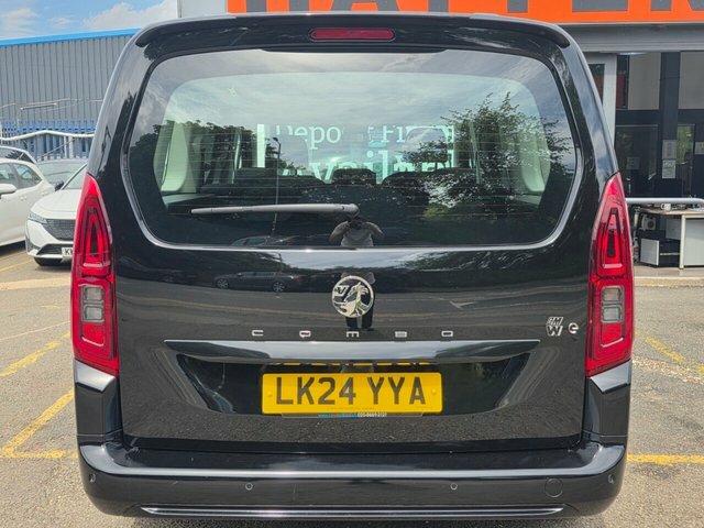 Vauxhall Combo-e Life 52Kwh Design Xl Mpv 7.4Kw Charg Blue #8