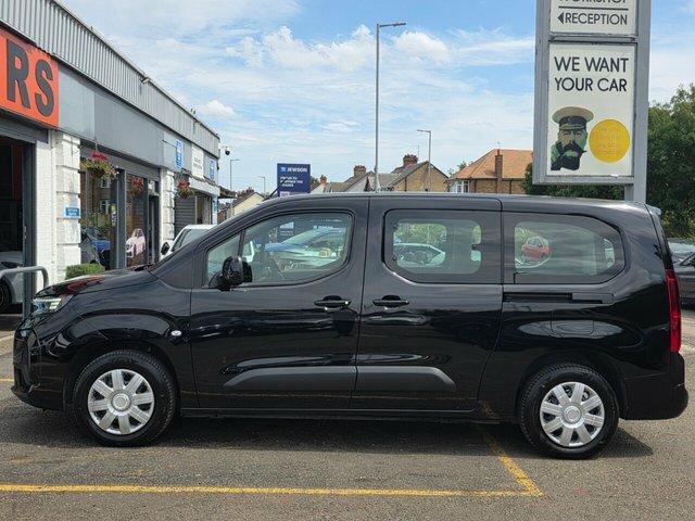 Vauxhall Combo Life Design XL Mpv Black #6