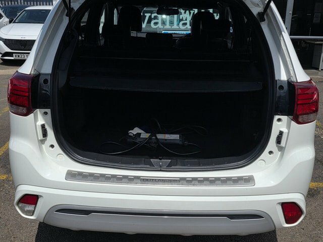 Mitsubishi Outlander Outlander Juro Phev Cvt Silver #53