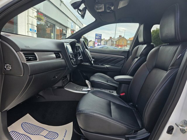 Mitsubishi Outlander Outlander Juro Phev Cvt Silver #20