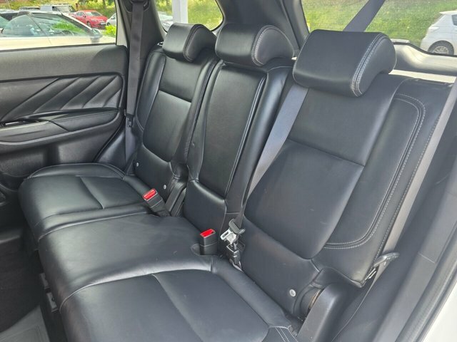 Mitsubishi Outlander Outlander Juro Phev Cvt Silver #25