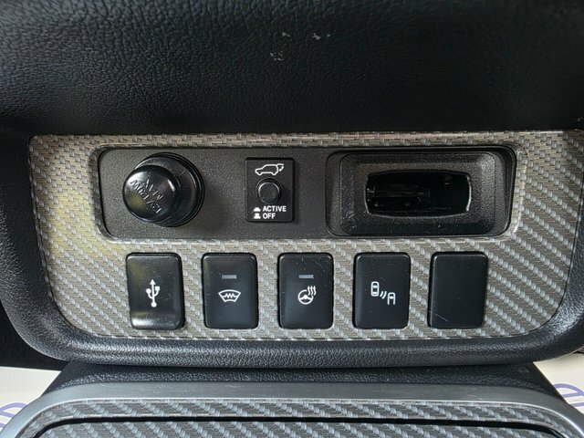 Mitsubishi Outlander Outlander Juro Phev Cvt Silver #48
