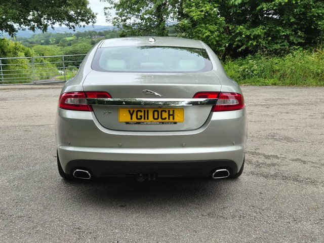 Jaguar XF 2011 3.0D V6 Premium Luxury Saloon Gold #6
