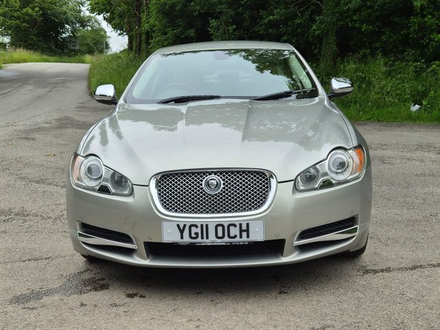 Jaguar XF 2011 3.0D V6 Premium Luxury Saloon Gold #5