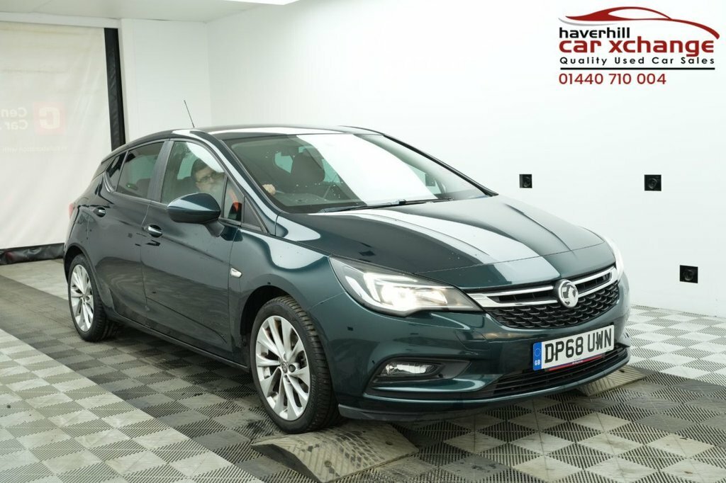 Vauxhall Astra 1L Tech Line Nav Green