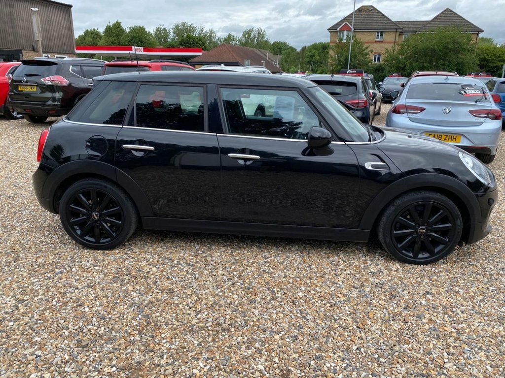 Mini Hatch 1.5L Cooper DF15VCN Black #3