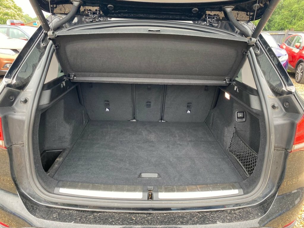 BMW X1 2L Xline Black #5
