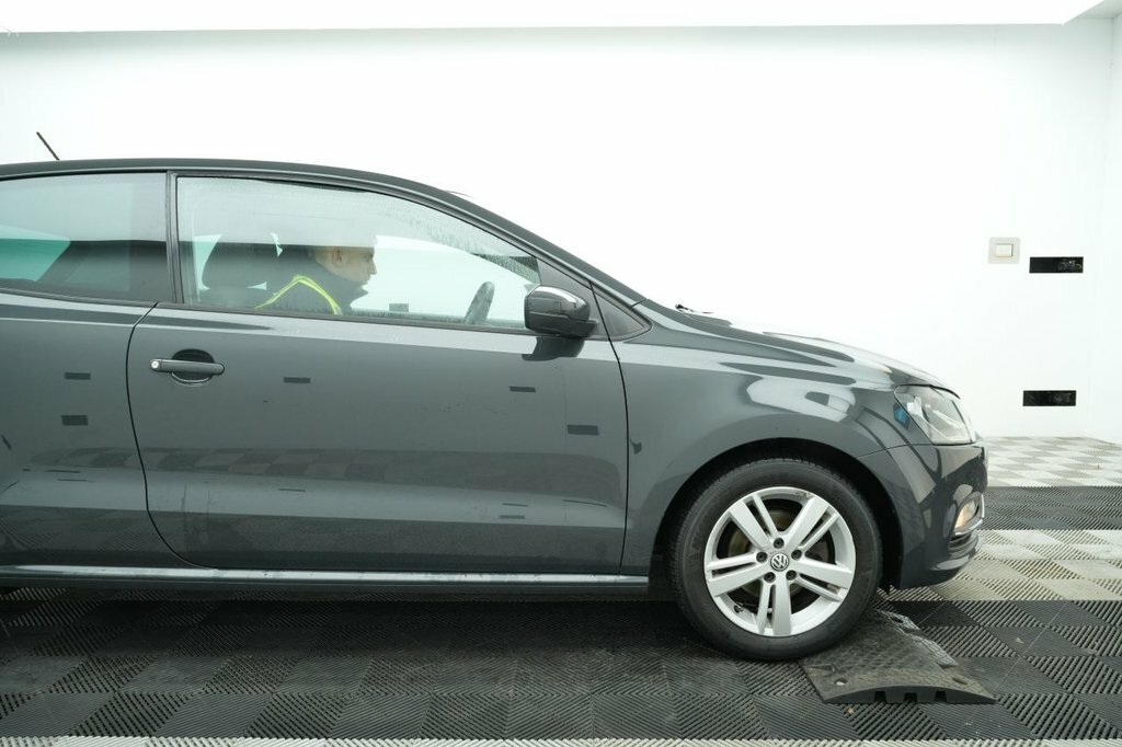 Volkswagen Polo 1L Match NU66XSC Grey #3