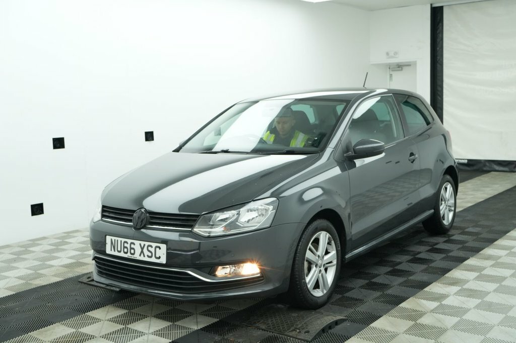 Volkswagen Polo 1L Match NU66XSC Grey #2