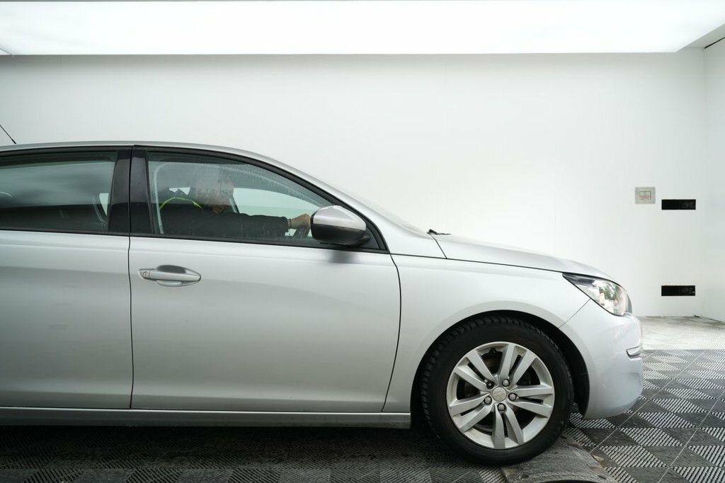 Peugeot 308 1.6L Active Silver #3