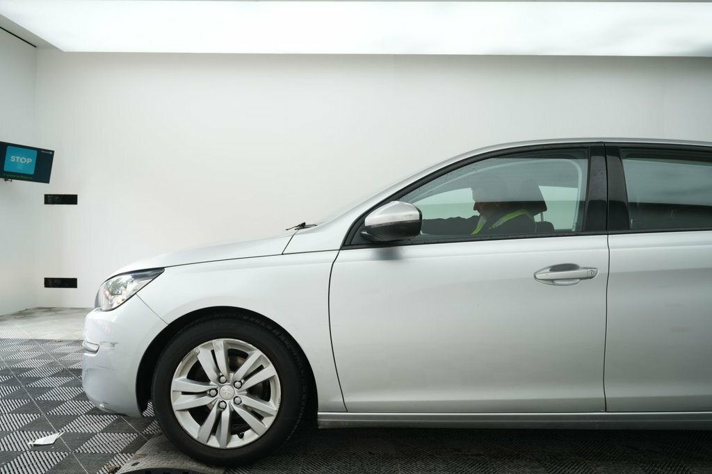 Peugeot 308 1.6L Active Silver #4