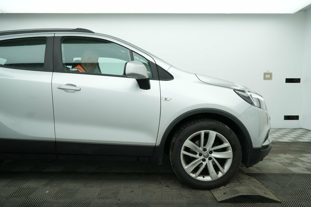 Vauxhall Mokka X 1.6L Design Nav Silver #3