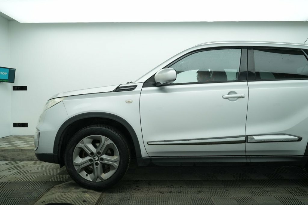 Suzuki Vitara 1.6L Sz-t Silver #4