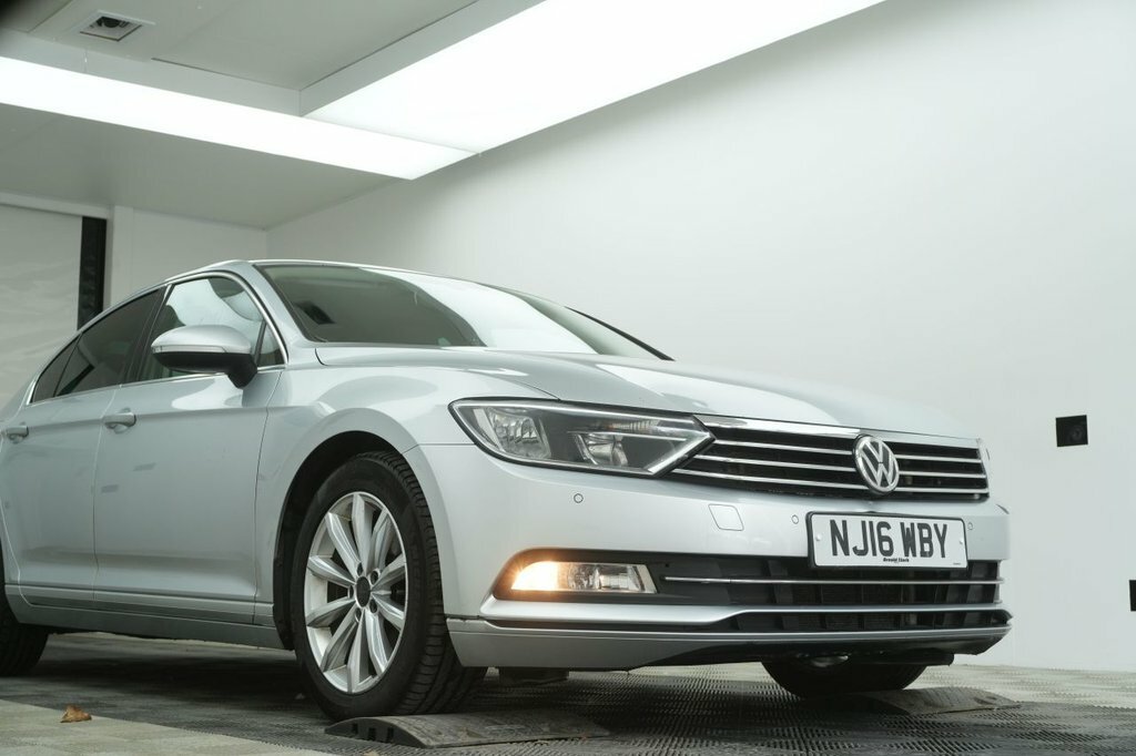 Volkswagen Passat 1.6L Se Business Silver #5