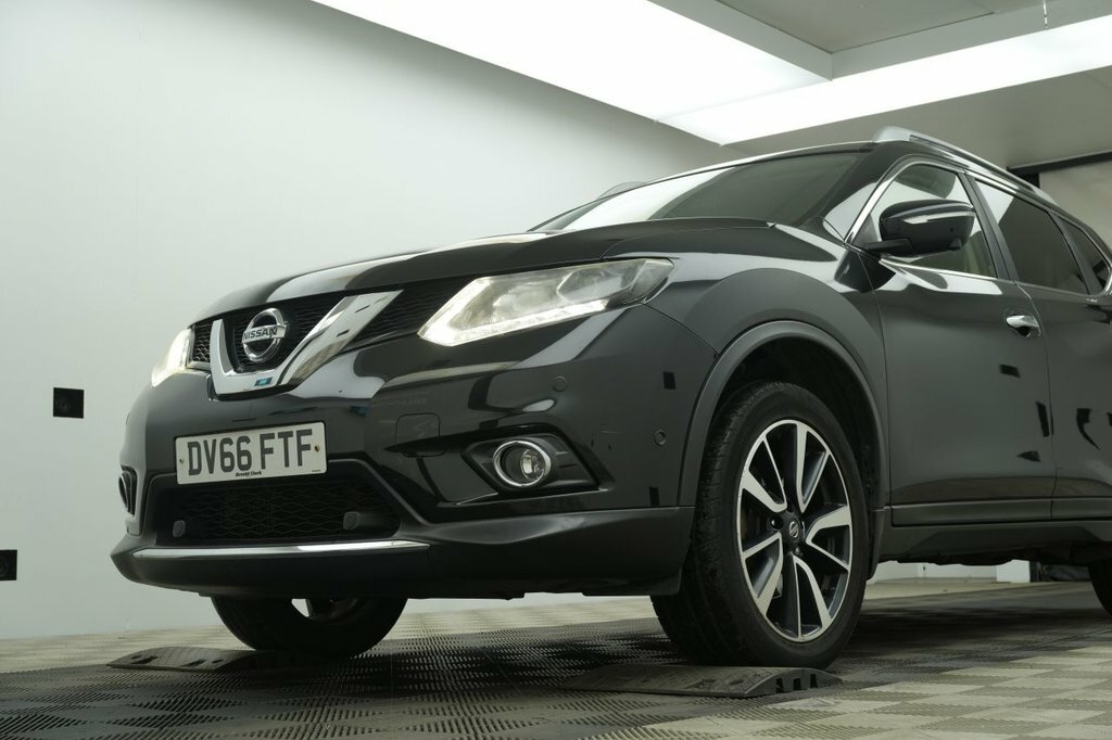 Nissan X-Trail 1.6L Tekna Black #6