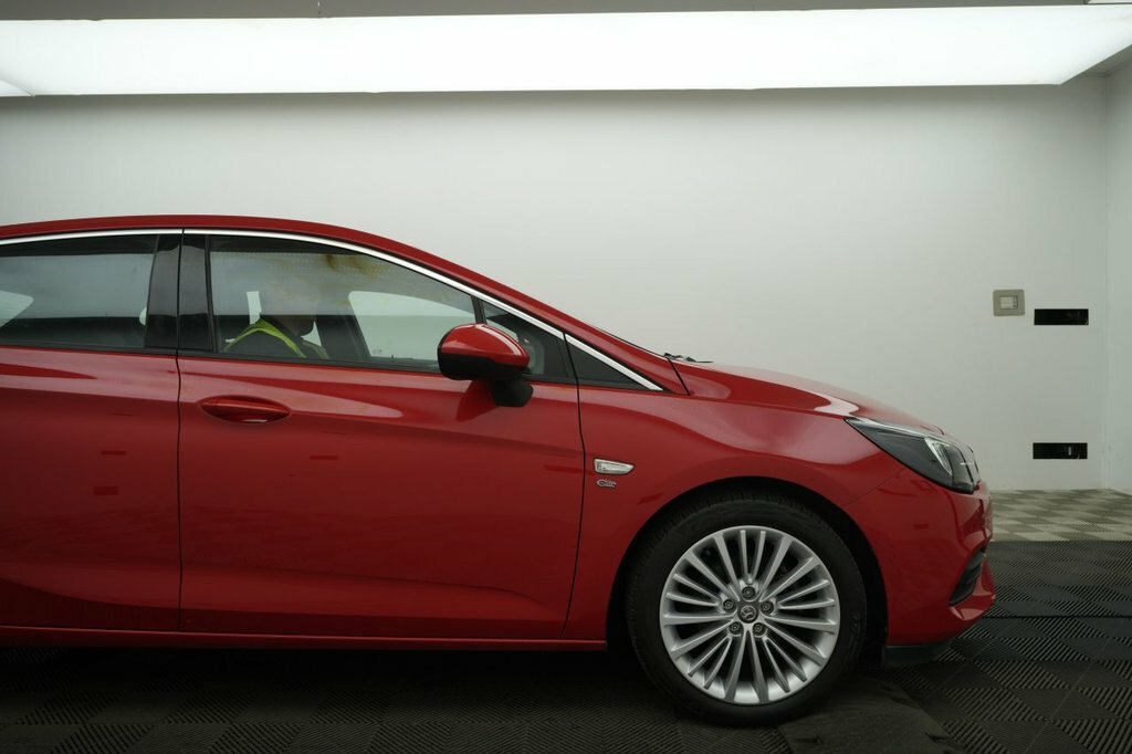Vauxhall Astra 1.2L Elite Nav Red #3