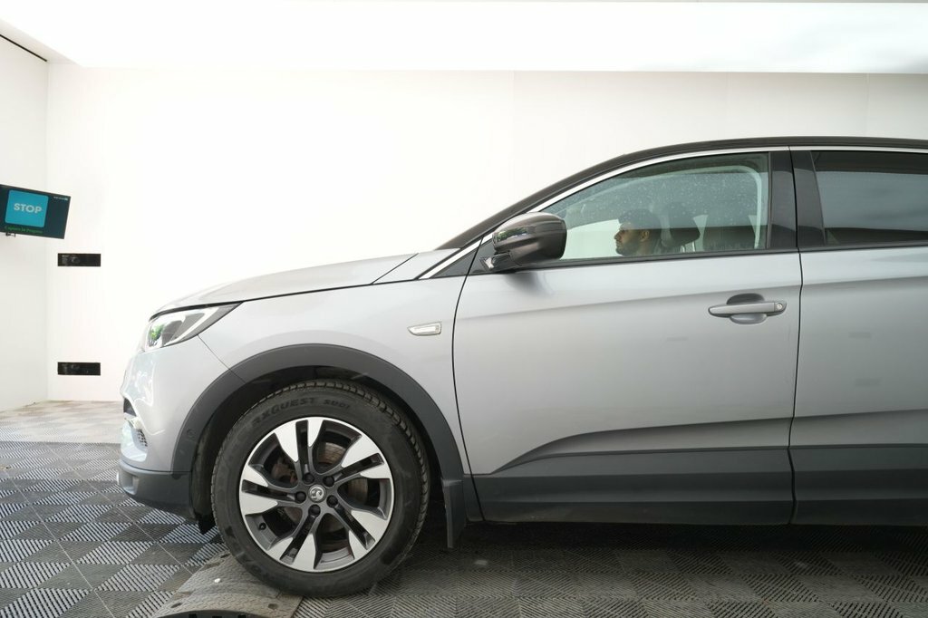 Vauxhall Grandland X 1.5L Sri Nav Grey #4