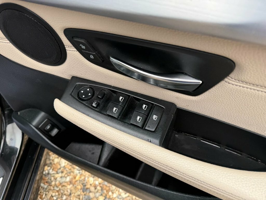 BMW 2 Series Active Tourer 216D Luxury Silver #14