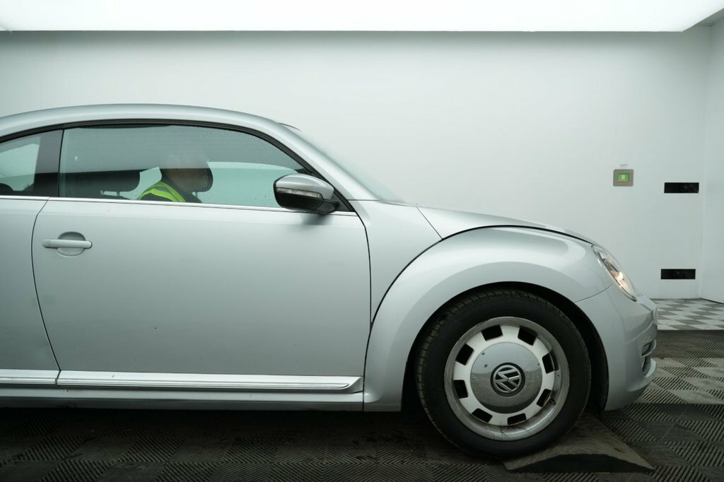 Volkswagen Beetle 1.6L Design Silver #5