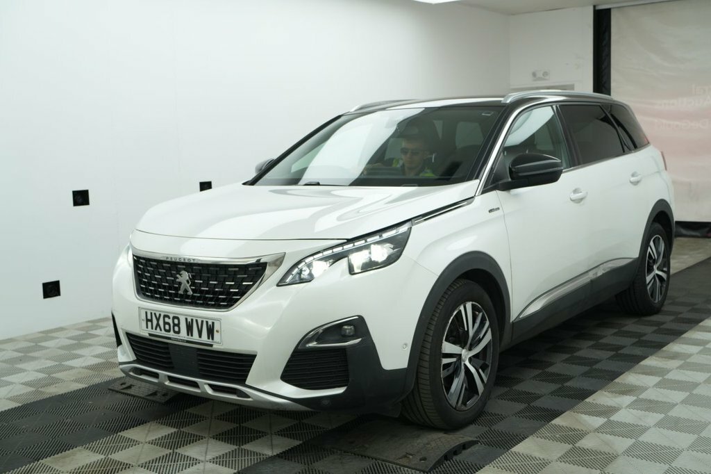 Peugeot 5008 1.5L Gt Line White #2