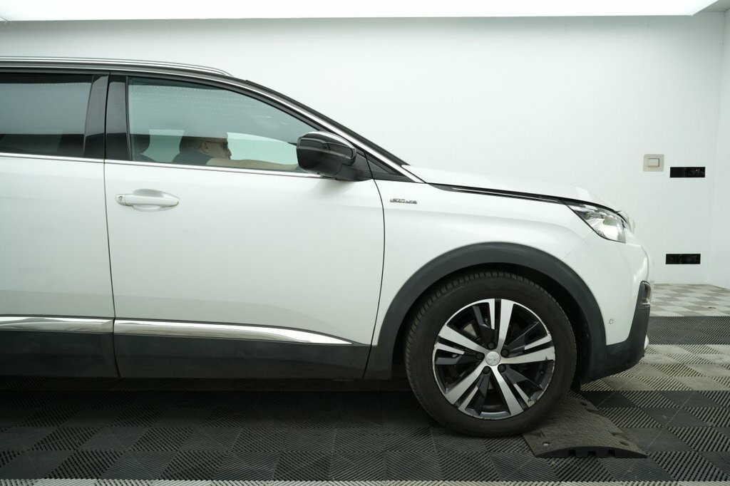 Peugeot 5008 1.5L Gt Line White #3