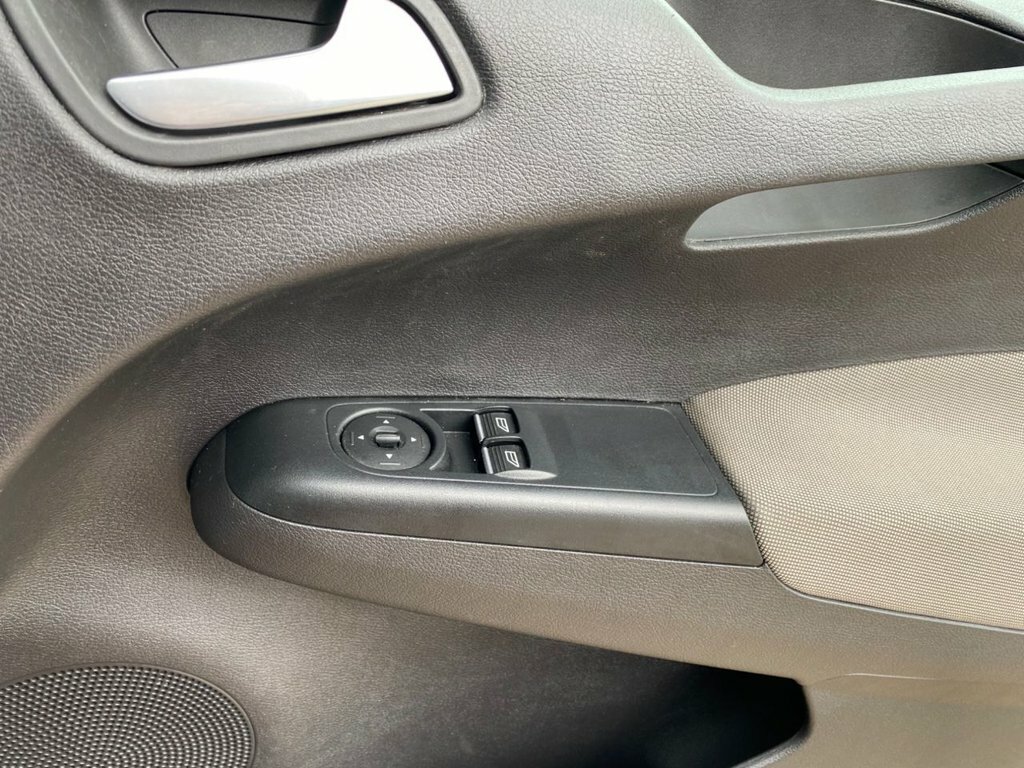 Ford Tourneo Courier Silver #30