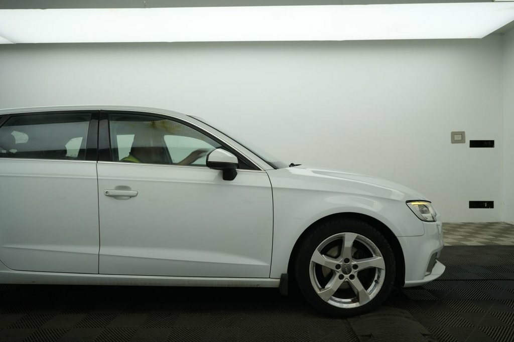 Audi A3 1.6L Sport White #3
