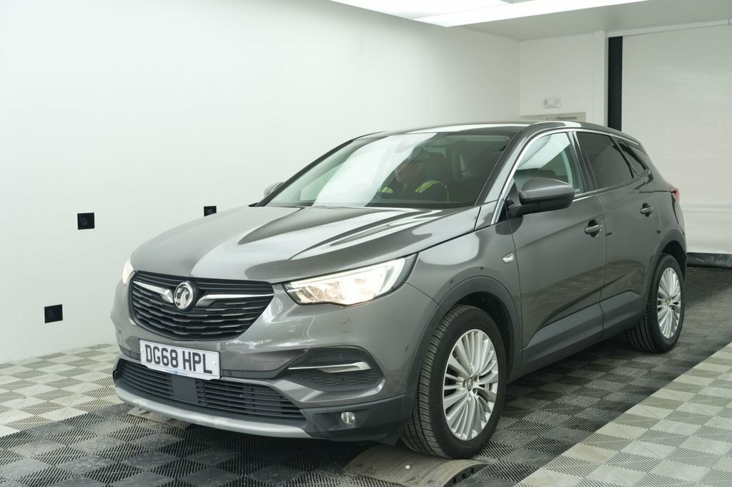 Vauxhall Grandland X 1.6L Sport Nav Grey #2